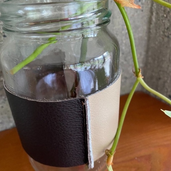 Leather Handcrafted “Coliseum” Propagation Vase - Picture 7 of 11